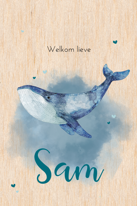 Geboortekaartje op echt hout met walvis, hartjes en blauwe aquarel