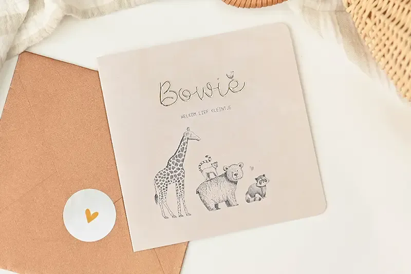 Goudfolie geboortekaartje beige met getekende dieren